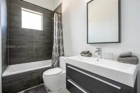 3461 SW 25th Street Miami FL 33133