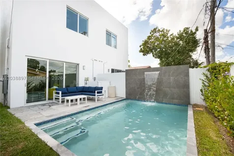 3461 SW 25th Street Miami FL 33133