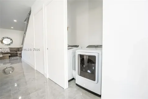 3461 SW 25th Street Miami FL 33133