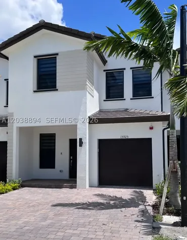 15925 SW SW 2 Place Pembroke Pines FL 33027