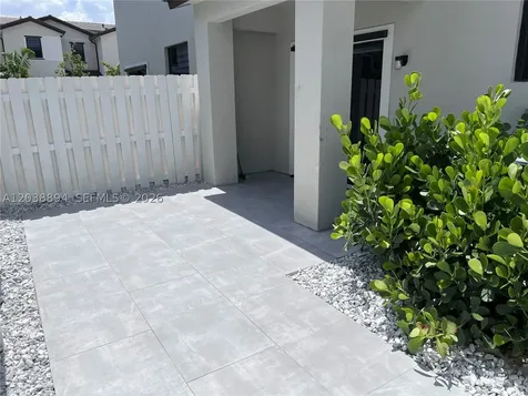 15925 SW SW 2 Place Pembroke Pines FL 33027