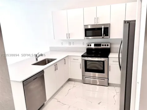 15925 SW SW 2 Place Pembroke Pines FL 33027