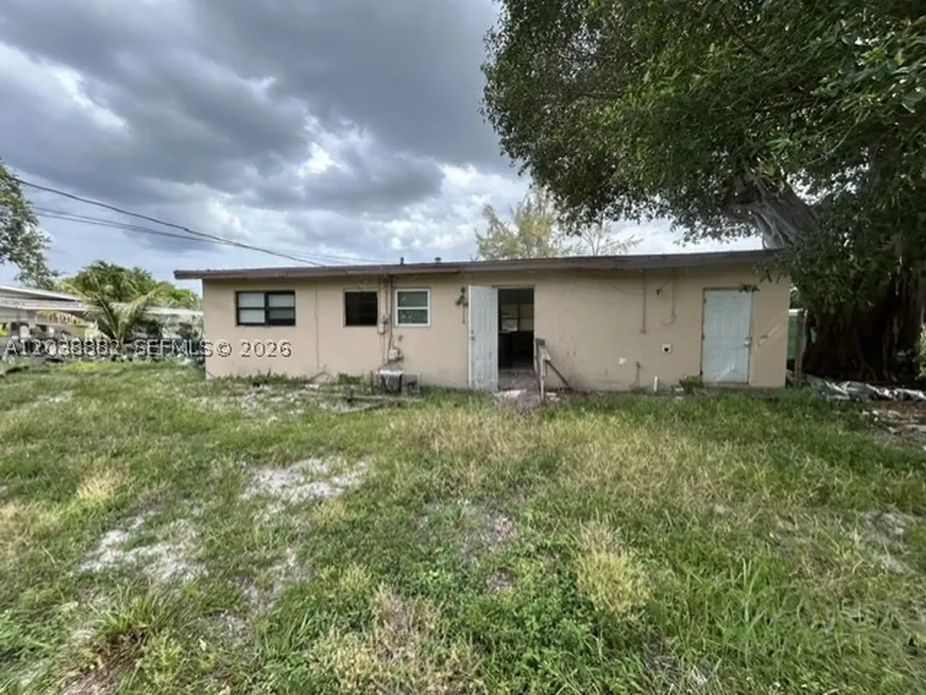 1001 NW 13th Court Fort Lauderdale FL 33311