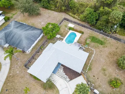607 N Coconut Avenue N Port St. Lucie FL 34952