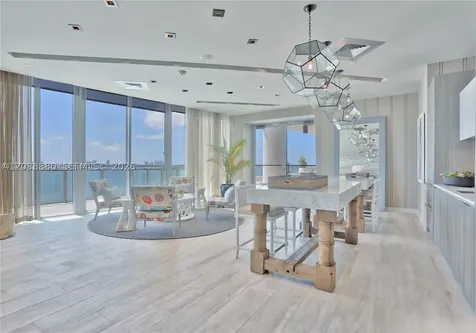 2900 NE 7th Avenue Miami FL 33137