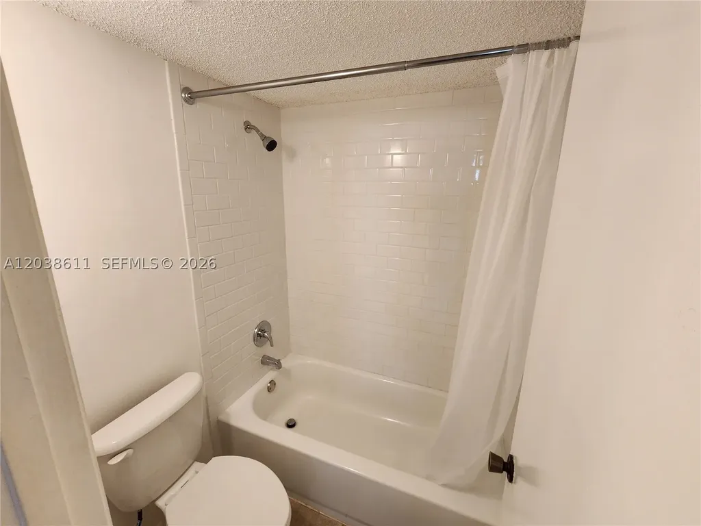 4401 W Mcnab Road Pompano Beach FL 33069