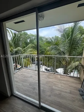 1860 Venice Park Drive North Miami FL 33181