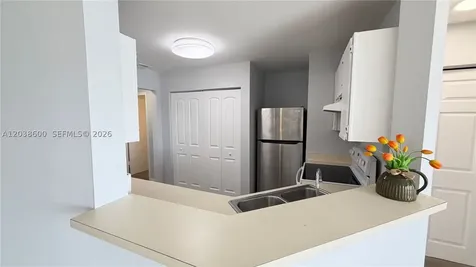 3433 NW 44th Street Oakland Park FL 33309