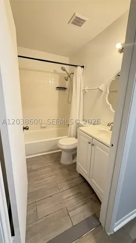 3433 NW 44th Street Oakland Park FL 33309