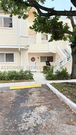 3433 NW 44th Street Oakland Park FL 33309
