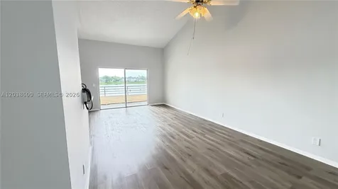 3433 NW 44th Street Oakland Park FL 33309