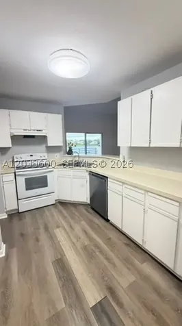 3433 NW 44th Street Oakland Park FL 33309