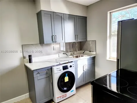 191 SW 15th Street Pompano Beach FL 33060
