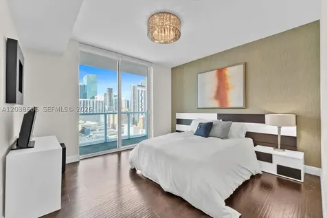 244 Biscayne Boulevard Miami FL 33132