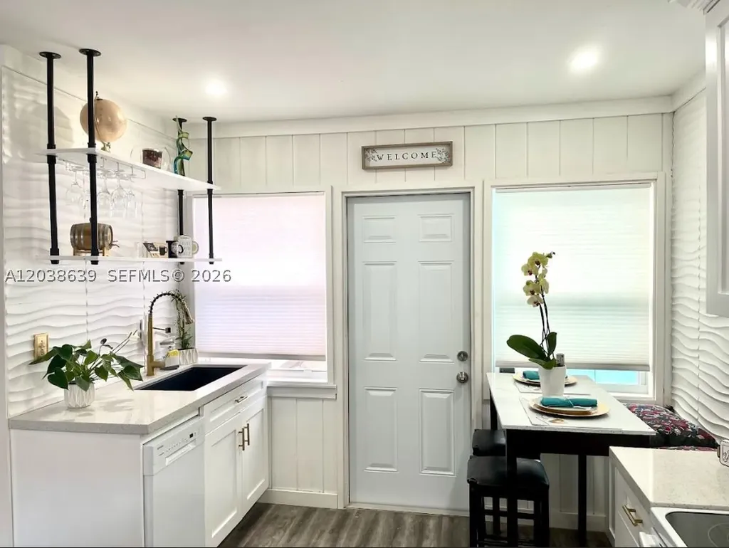 1218 N 24th Avenue Hollywood FL 33020