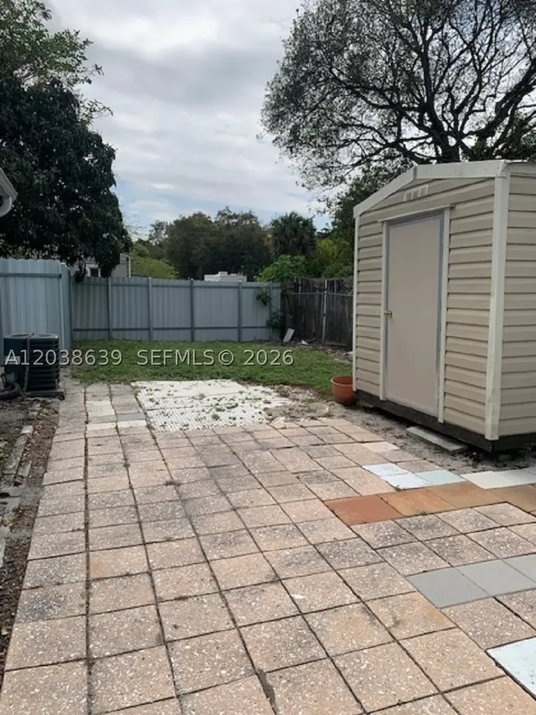 1218 N 24th Avenue Hollywood FL 33020