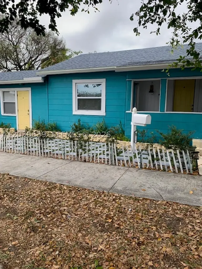 1218 N 24th Avenue Hollywood FL 33020