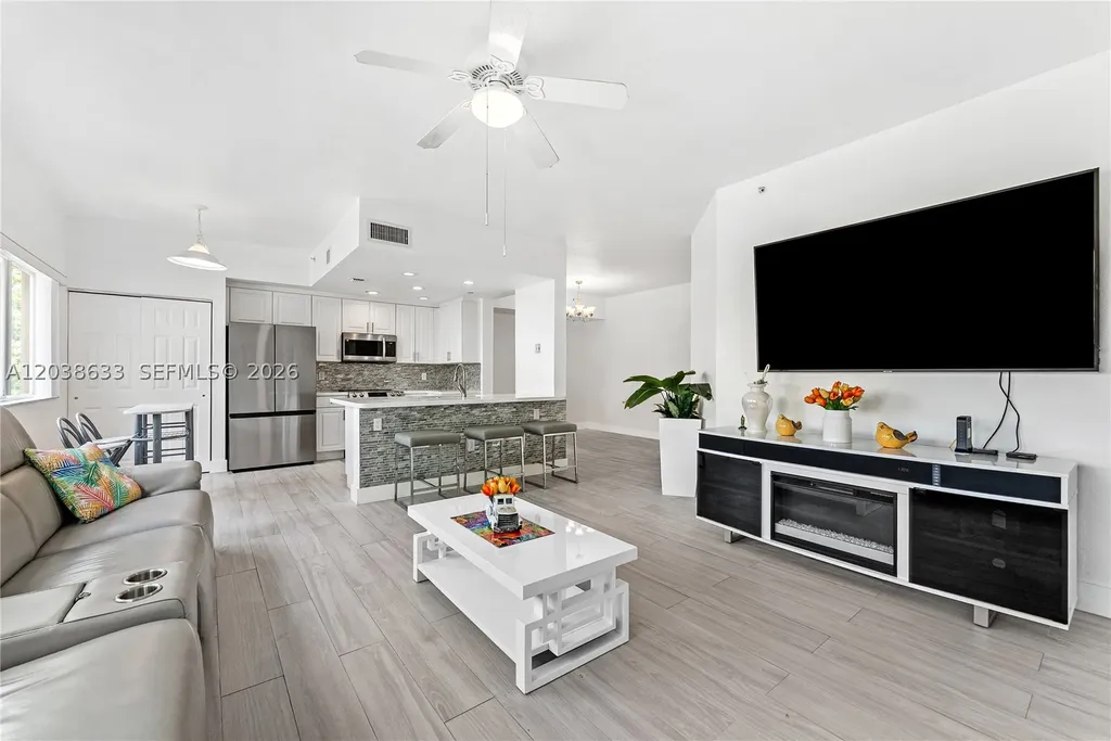7715 Yardley Drive Tamarac FL 33321
