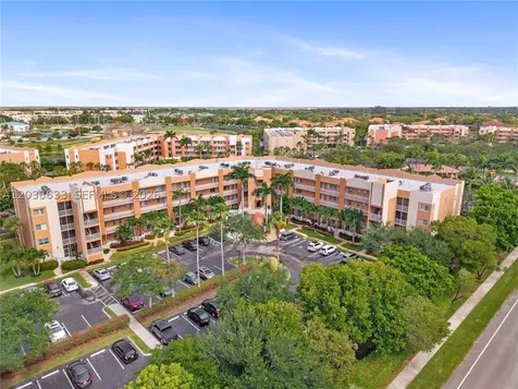 7715 Yardley Drive Tamarac FL 33321