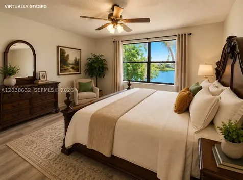 1044 S Independence Drive Homestead FL 33034