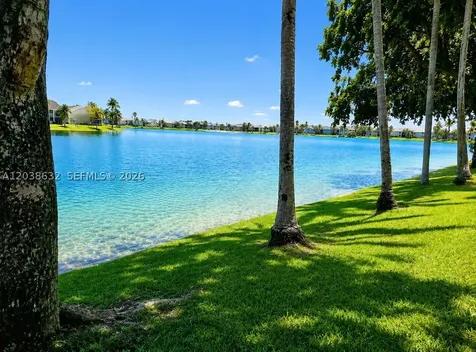 1044 S Independence Drive Homestead FL 33034