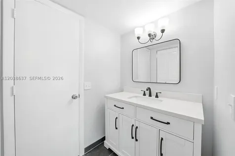 860 SE 6 Avenue Deerfield Beach FL 33441