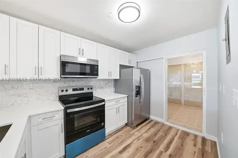 860 SE 6 Avenue Deerfield Beach FL 33441