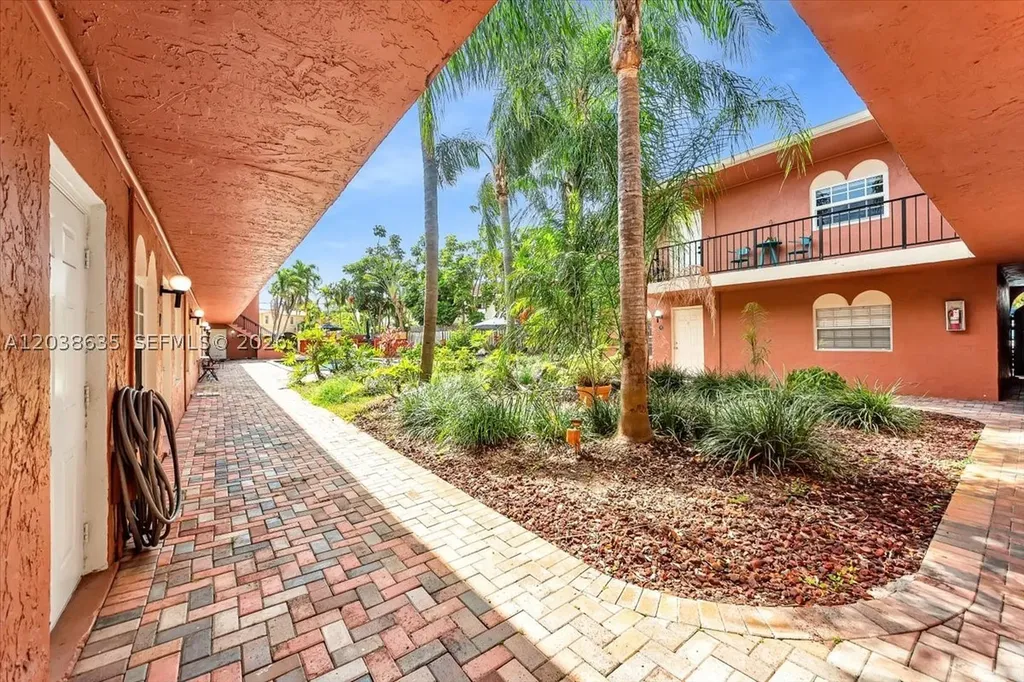 1405 Miami Road Fort Lauderdale FL 33316