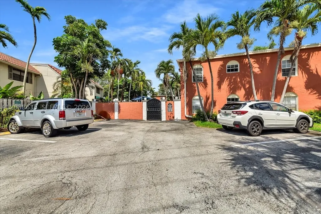 1405 Miami Road Fort Lauderdale FL 33316