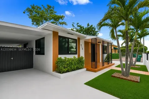 910 SW 9th Street Miami FL 33130