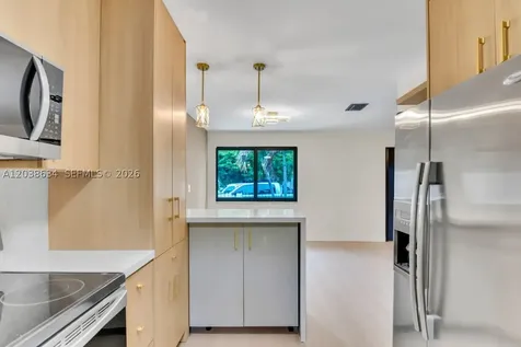 910 SW 9th Street Miami FL 33130