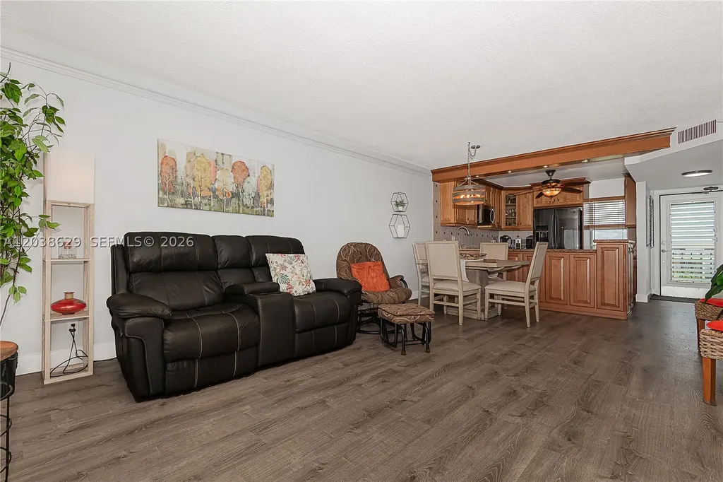 4800 Hillcrest Lane Hollywood FL 33021