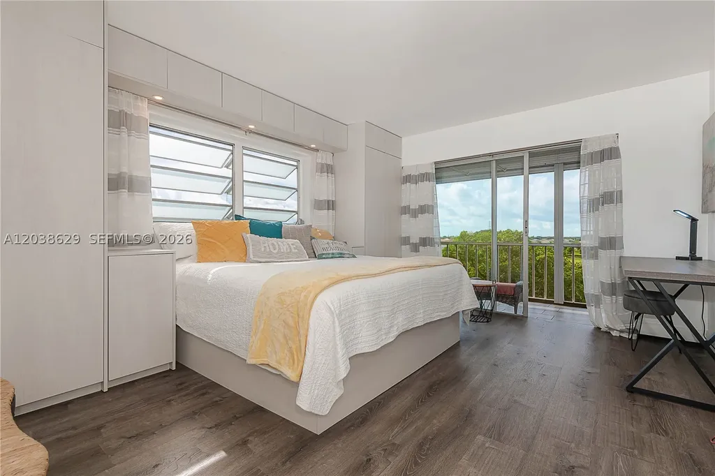 4800 Hillcrest Lane Hollywood FL 33021