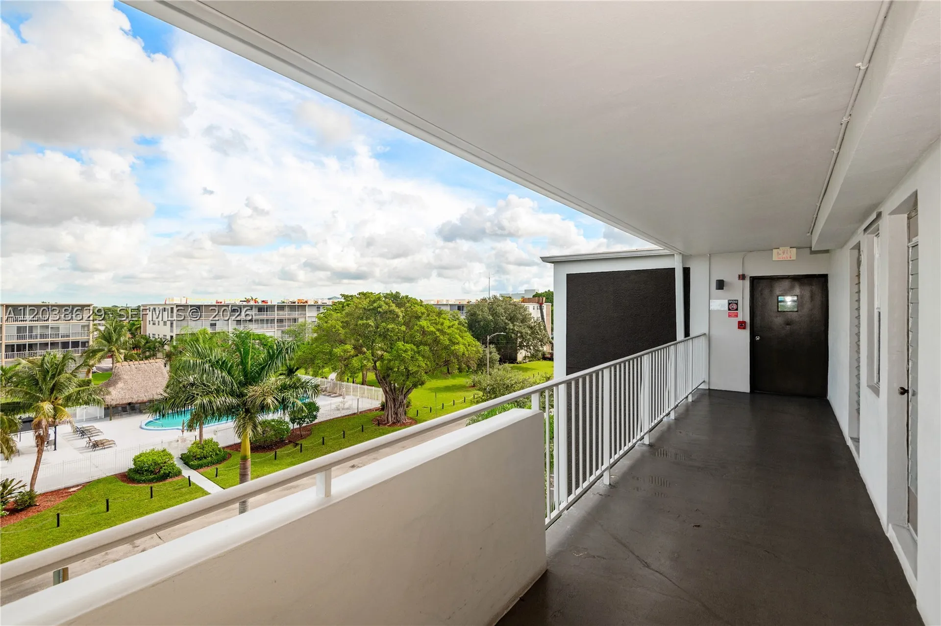 4800 Hillcrest Lane Hollywood FL 33021