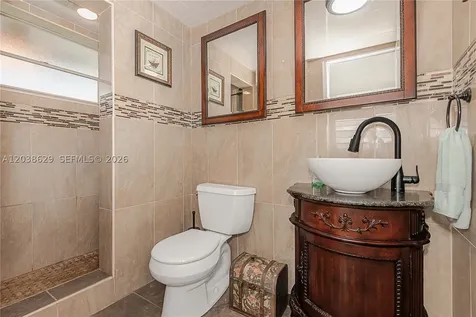 4800 Hillcrest Lane Hollywood FL 33021