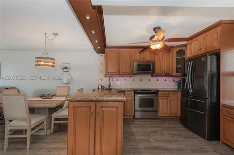 4800 Hillcrest Lane Hollywood FL 33021