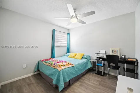 2770 W 60th Place Hialeah FL 33016
