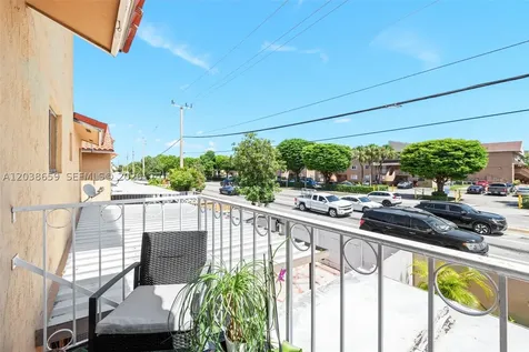 2770 W 60th Place Hialeah FL 33016