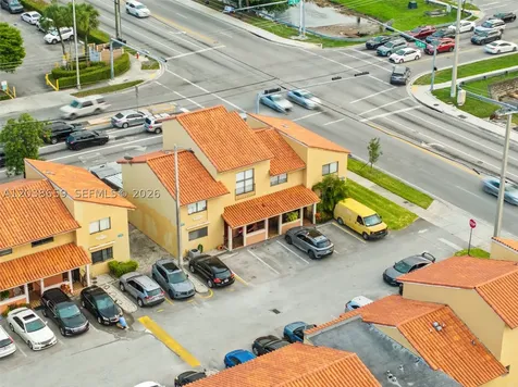2770 W 60th Place Hialeah FL 33016