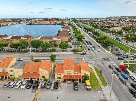 2770 W 60th Place Hialeah FL 33016