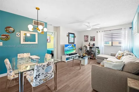 2770 W 60th Place Hialeah FL 33016