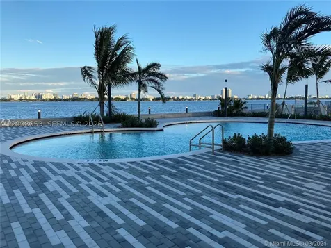 7501 E Treasure Drive North Bay Village FL 33141