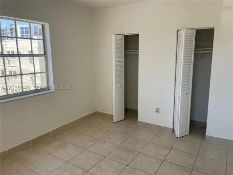 1043 NW 2nd Street Miami FL 33128