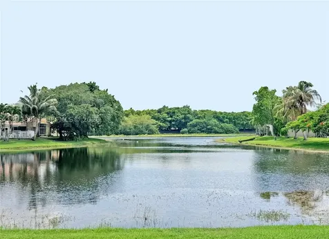 1212 Falls Boulevard Weston FL 33327