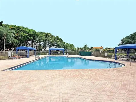 1212 Falls Boulevard Weston FL 33327
