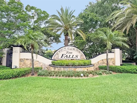 1212 Falls Boulevard Weston FL 33327
