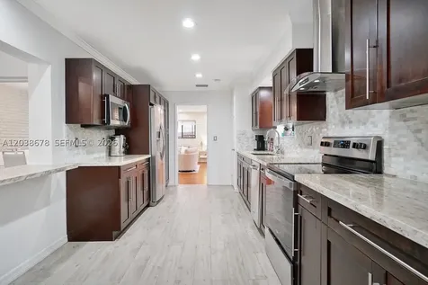 850 NE 182nd Terrace North Miami Beach FL 33162