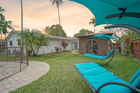 850 NE 182nd Terrace North Miami Beach FL 33162