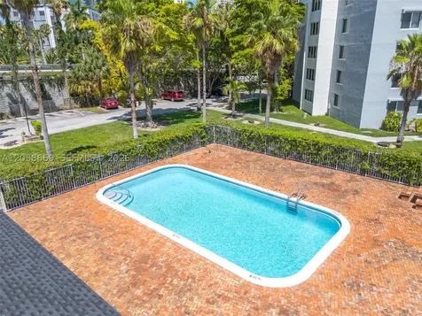 9001 SW 77th Avenue Miami FL 33156