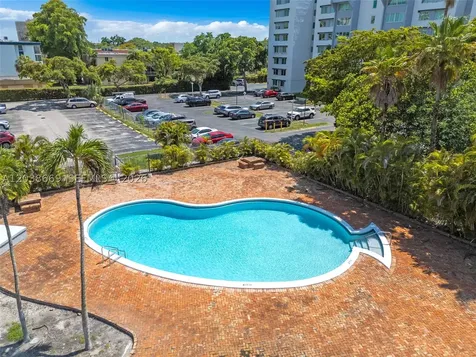 9001 SW 77th Avenue Miami FL 33156